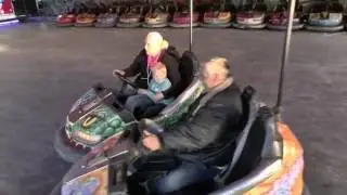Jarno gaat naar de kermis in Harkema