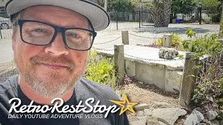Grave Of Charles Dummett Buried In The Middle Of A Street In New Smyrna Beach Fl | Retro Rest Stop