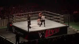 Ronda Rousey vs Nia Jax WWE Live Santiago