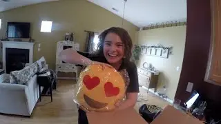 CUTE EMOJI PILLOWS!
