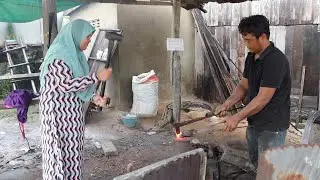 Blacksmithing - Forging A Strange  AXE From A Strange Big AXLE