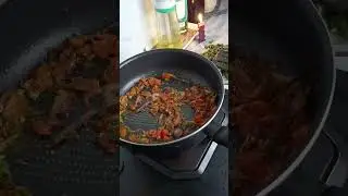 Let's make quick and easy Masala Bhindi 😋 #cooking #desi #kitchencoach #pakistan #food #indianfood