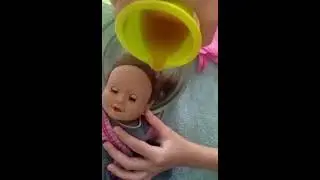 C&oacute;mo restaurar el pelo de una mu&ntilde;eca (spoiler: sale mal) #fake #apoyopliis #mu&ntilde;ecasbonitas