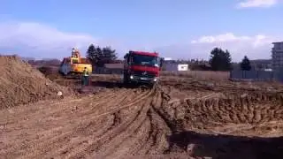 Mercedes 8x6 wyjazd z pod koł&oacute;wki