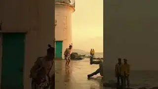 Technique beats Size! 👊 Muay Thai Kick KO #MuayThai #MartialArts #Fight