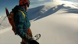 Snowboarding in perfect conditions in Scotland