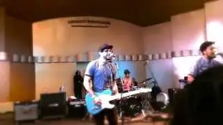 The Paranoias - #Cute (Live @ McArthur Park FREE SHOW!!  PRESENTED BY EVOEKORE)