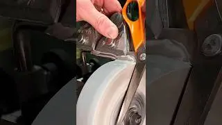 Super dull to super sharp scissors! #tormek #sharpening #razorsharp #scissors #sharp