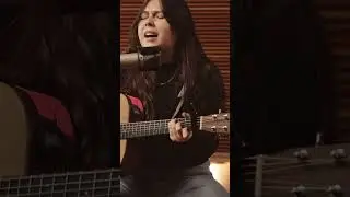 New Jersey singer-songwriter Gigi Perez performed an acoustic version of her song &ldquo;Please Be Rude&rdquo;
