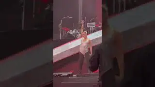 Dua lipa - Break My Heart (Live in Liverpool).