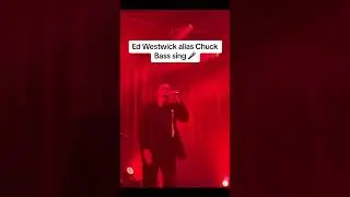Ed Westwick alias Chuck Bass sing : Red Flags 🎤 #edwestwick #chuckbass #gossipgirl #singer #actor
