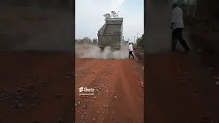 unloading of wbm ( water bound macadam) for the construction of bituminous road #civilengineering