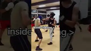 inside fighting #boxing #fight #floydmayweather #speed #knockout #foryou #foryoupage #youtubeshorts
