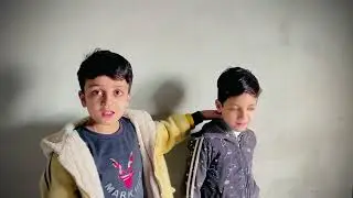 Masoom Bacha Aur Bhooki Billiyan | Emotional Video #BilliKoKhana #MasoomBacha #Humanity #CatFeeding 