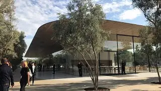 Apple Park visitor Center and Apple Store first look