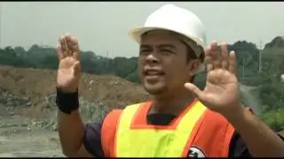 Bela and Pekto are quarry workers for a day