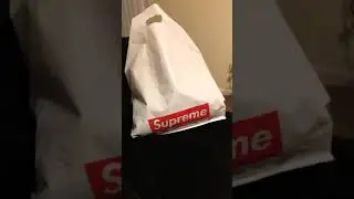 Supreme FW18 Sherpa lined nylon zip up jacket