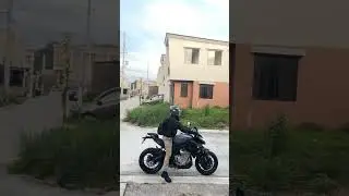 Rise and ride!🌤️🏍️ Kicking off the day w/ a bfast and an open road. Stay safe and enjoy the ride😘
