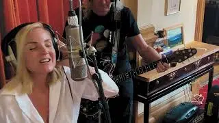 Who Wants to Live Forever -  Brian May, Kerry Ellis & Wilhelm Lichtenberg (Music Video)