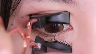 How does the magnetic lashes work?