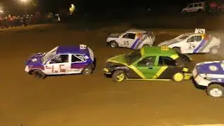 Stock-cars de Bonnemain (10) le 8 sept 2018.