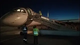 Embraer ERJ-190STD UR-EMB ночная посадка в г.Днепр 01.V.2018 / landing in Dnipro DNK Ukraine