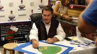 Steve Garvey Autograph Signing at Ultimate Pastime 11/26/2016