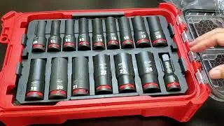 Milwaukee SHOCKWAVE Impact Duty&trade; 1/2&rdquo; Drive Metric Deep Well PACKOUT Socket Set (16-Piece)
