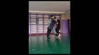 Использование кёкутсу сёго для связывания злоумышленника (2923)