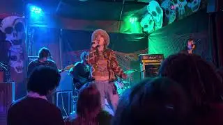 Twen - Inbetween Days (The Cure cover) - live @ Snug Harbor Charlotte 11/6/25