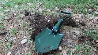 Der Klappspaten, schnell einsatzbereit, robust und stabil