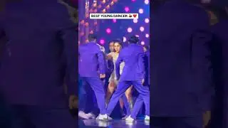 Sharvari Wagh 💃 Stunning Stage Dance Performance 🔥 Fans Can&rsquo;t Stop Cheering 😍 #shorts