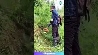 Weed Whacker WONDER!😎 This Dude's a Grass NINJA! #lawncarelife #gardening #satisfying #tools #funny