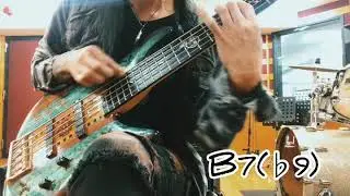 BASS SWEEP PICKING