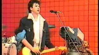 CRVENA  JABUKA - DIRLIJA  (tv nastup prve postave)