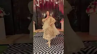 Gauhar Khan bringing the heat with her sensational moves to the beats of 'Khet' #youtubeshorts