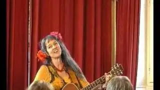 Nicola Clark singing 'The Unicorn'