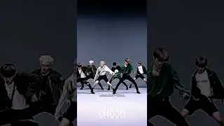 hyunjin be breaking his neck 🥀😭 #moonlightdiva #kpop #kpopskz #felix #hyunjin #1million #1000k