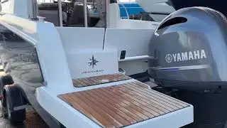 Trailer Jeanneau Merry Fisher 695.