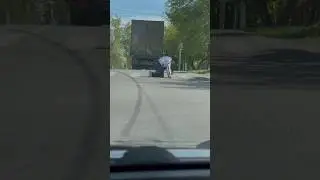 Никогда так не делайте и не повторяйте