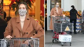 Jessica Alba Makes A Last Minute Grocery Run For Her Christmas Turkey