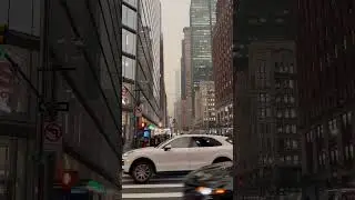 HEAVY TRAFFIC NYC&rsquo;s 57th Street - 432 Park Avenue - Smoky 🔥🇺🇸