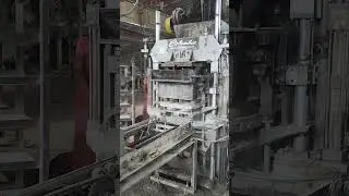 Columbia 15L old model running smoothly #colmac #automobile #colombia  #machinery #maintenance