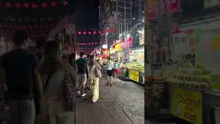 Night market In Kuala Lumpur, Malaysia 🇲🇾 #travel #walkingtour #trip #streetfood #viral #trending
