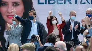 Pablo Casado e Isabel Díaz Ayuso participan en un acto de campaña en Majadahonda