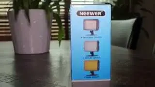 LED light for DSLR Video (NEEWER CN-160)