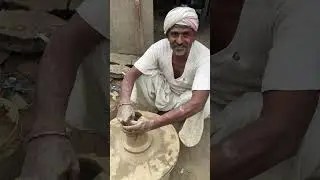 See for yourself how a clay piggy bank is made #younickviral #viral #trending #trend #humanity