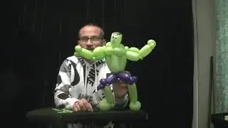 4 balloon Incredible Hulk Balloon by Adrian Gagnon
