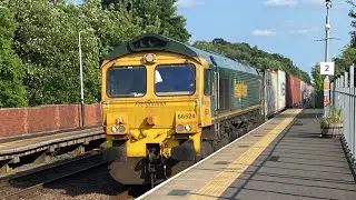Freightliner 66561 4E31 with 43 containers 11;23 9E Lea Road 17/6/2025