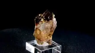 RK393   Liddicoatite